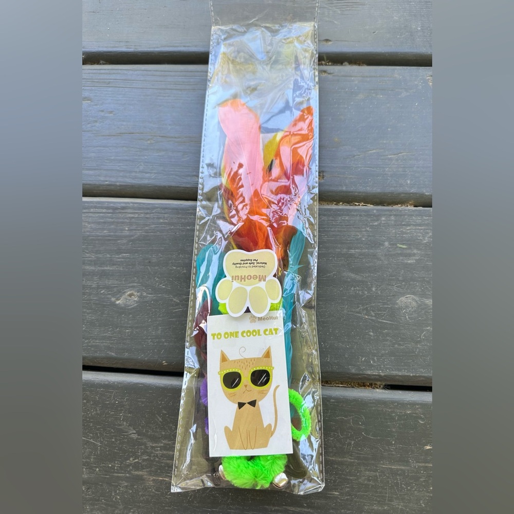 Colorful Cat feathers Toy with Bell- New- 3 missing from package- New, unused